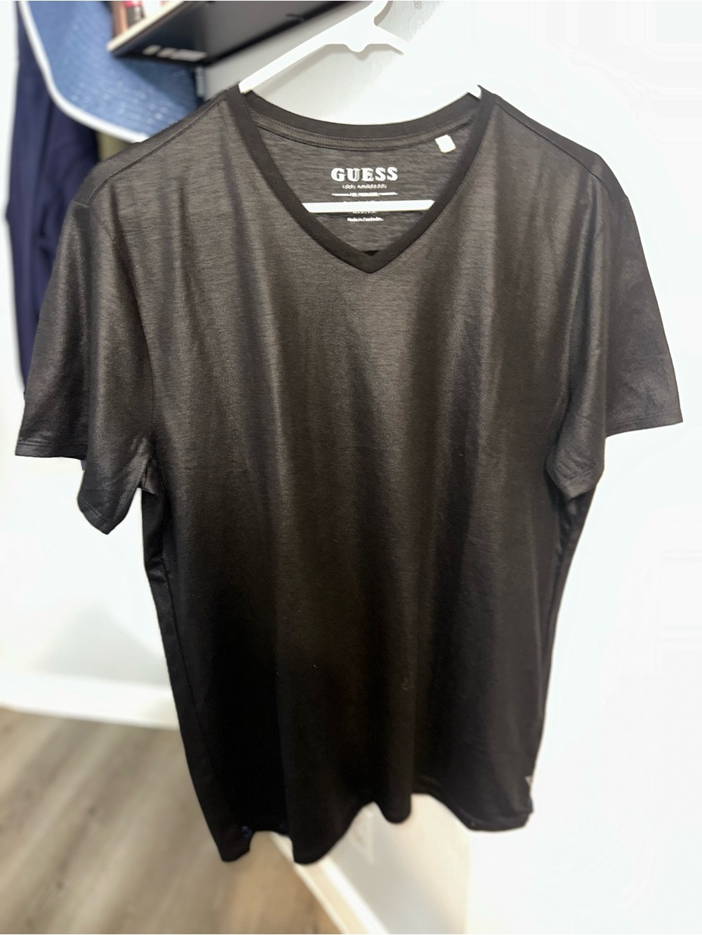 GUESS Black V-Neck Short Sleeve Tee